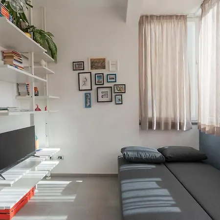 Loft In Center Apartment *
